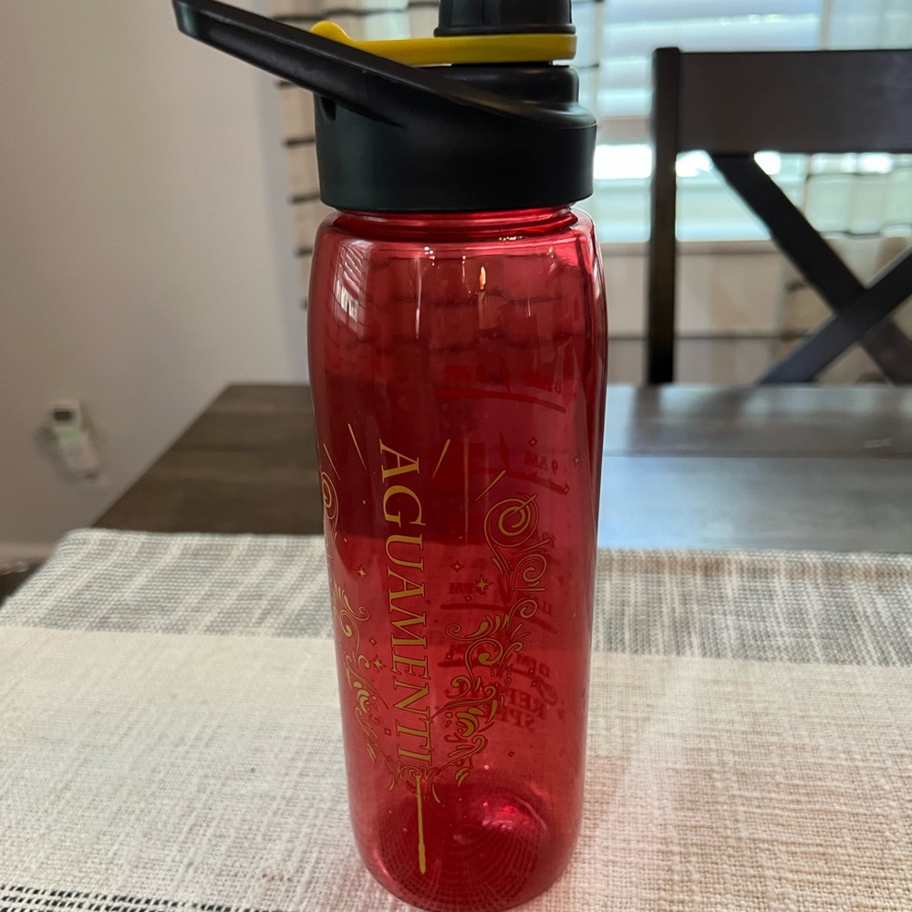 Harry Potter Aquamenti water bottle